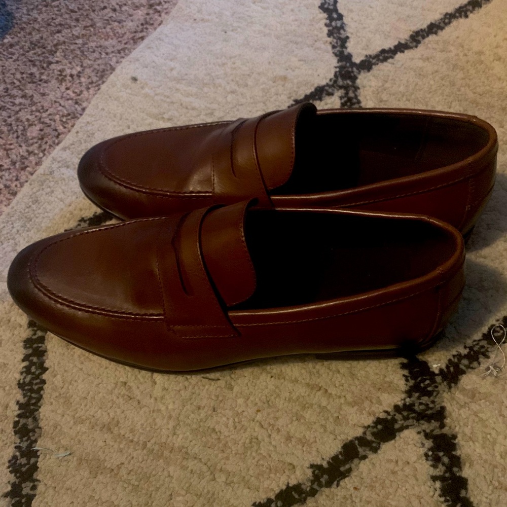 Dress shoes